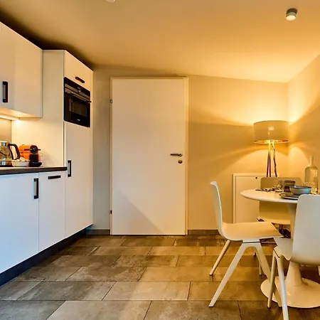 Apartmán Charmante Fuer 2 Personen In Zentrumsnaehe X Parkplatz X Coworking-arbeitsplaetze Im Haus