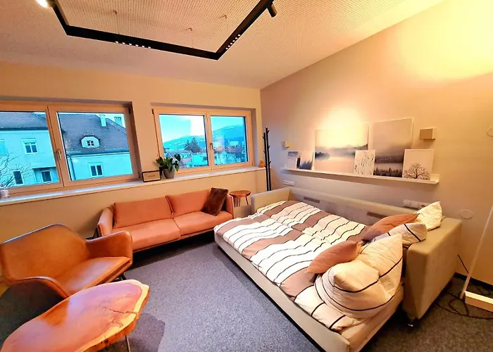 Charmante Fuer 2 Personen In Zentrumsnaehe X Parkplatz X Coworking-arbeitsplaetze Im Haus 아파트 *