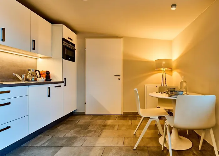 아파트 Charmante Fuer 2 Personen In Zentrumsnaehe X Parkplatz X Coworking-arbeitsplaetze Im Haus